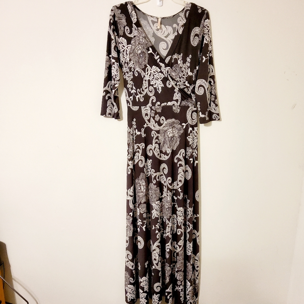 Triatria Stretch Stretch Gray/White Paisley 3/4 Sleeve Maxi Wrap Dress Size L